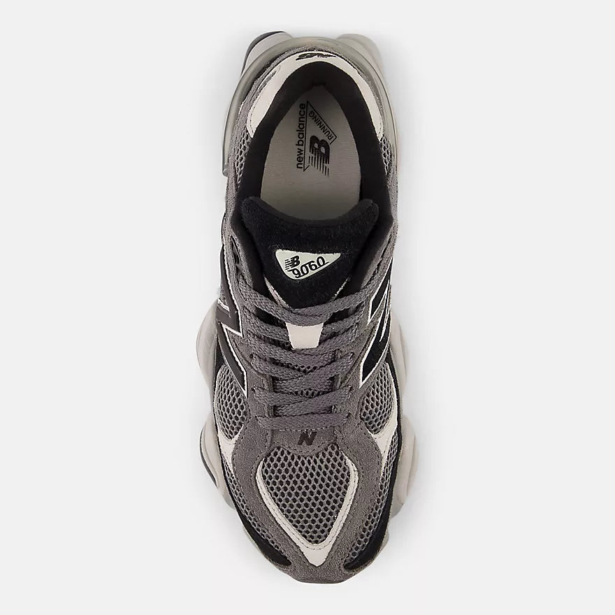 NB 9060 zwart Castlerock V2