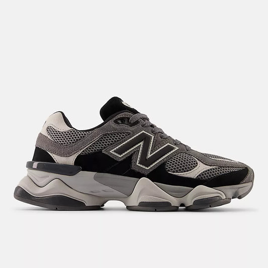 NB 9060 zwart Castlerock V2