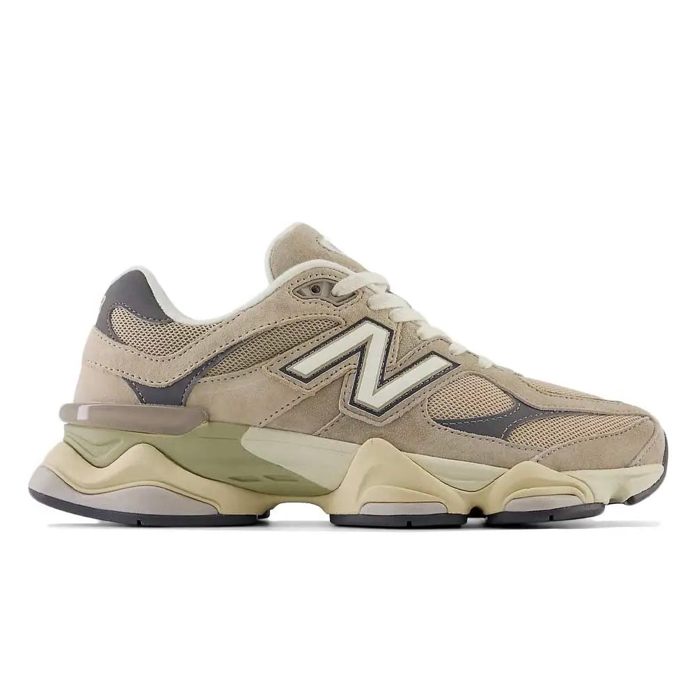 NB 9060 Driftwood Castlerock